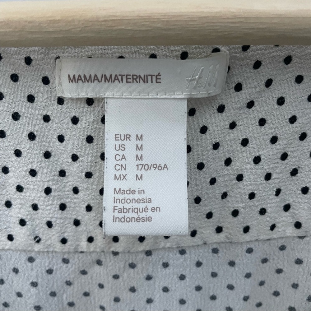 H&M Mama Maternity Top White with black Polka Dots Flutter Sleeve M​​​​​…​​ - Picture 3 of 5
